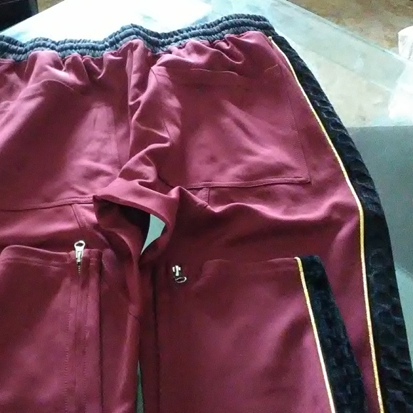 Joggers - Picture 3 of 3